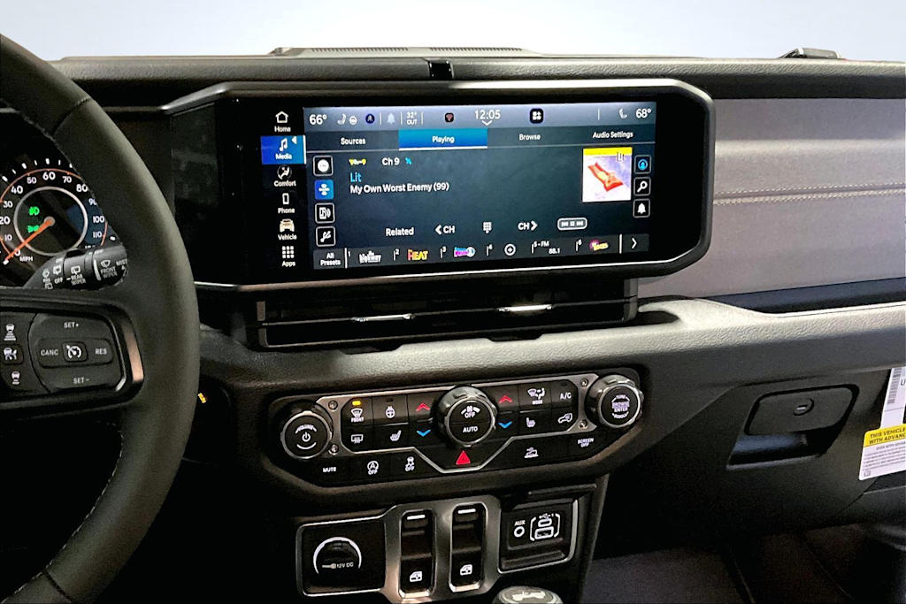 Thumbnail: 2026 Jeep Wrangler - 15