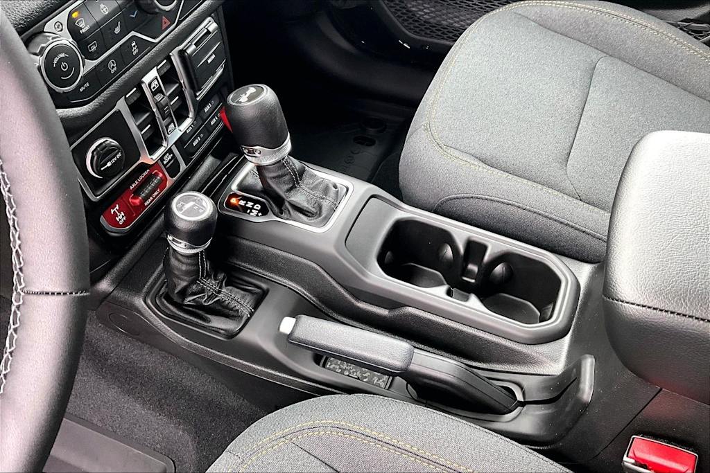 Thumbnail: 2026 Jeep Wrangler - 15