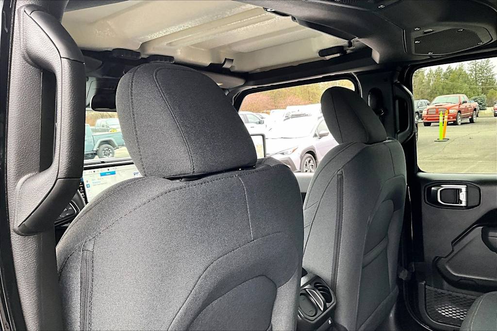 Thumbnail: 2026 Jeep Wrangler - 10