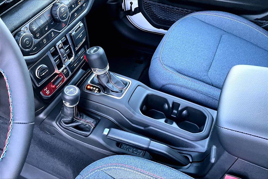 Thumbnail: 2026 Jeep Wrangler - 15