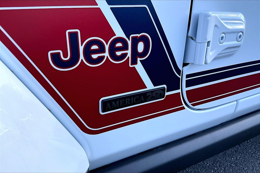 Thumbnail: 2026 Jeep Wrangler - 6