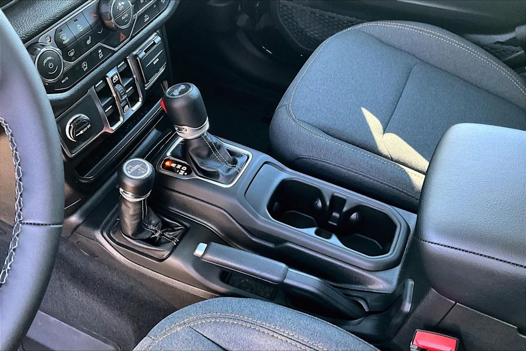 Thumbnail: 2026 Jeep Wrangler - 16