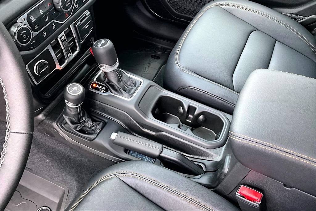 Thumbnail: 2026 Jeep Wrangler - 16