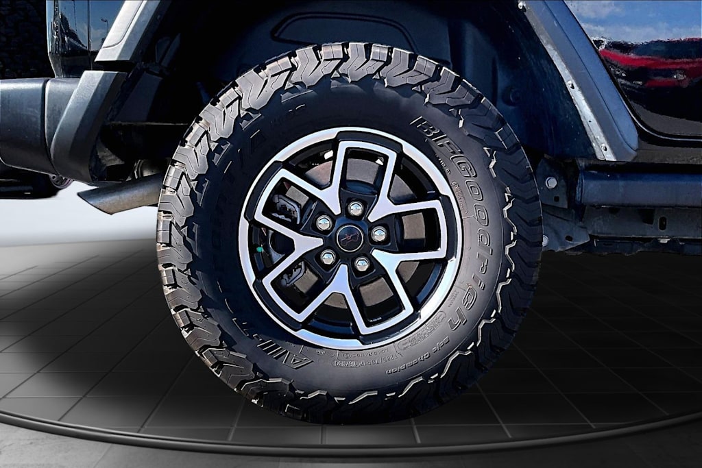 Thumbnail: 2025 Jeep Wrangler - 35