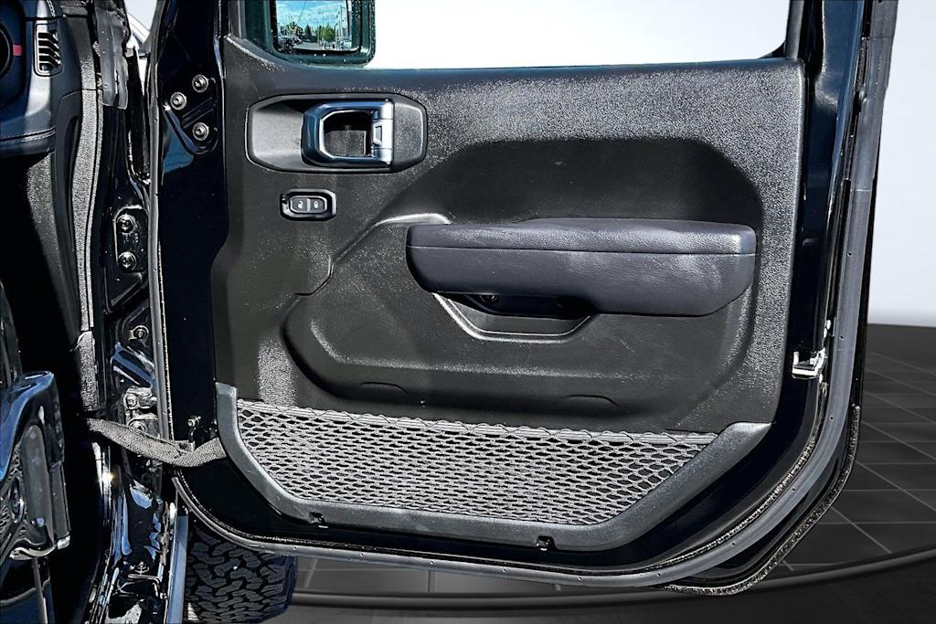 Thumbnail: 2025 Jeep Wrangler - 29