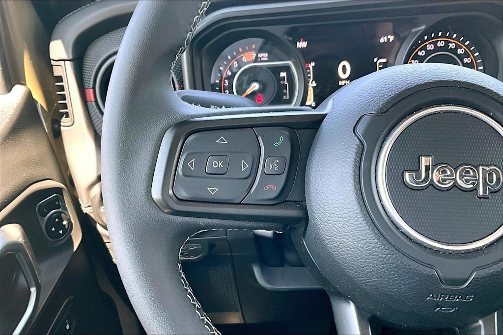 Thumbnail: 2025 Jeep Wrangler - 25