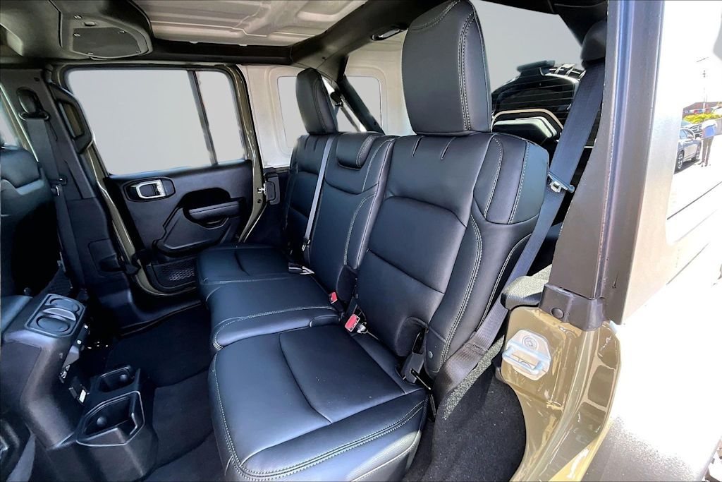 Thumbnail: 2025 Jeep Wrangler - 12