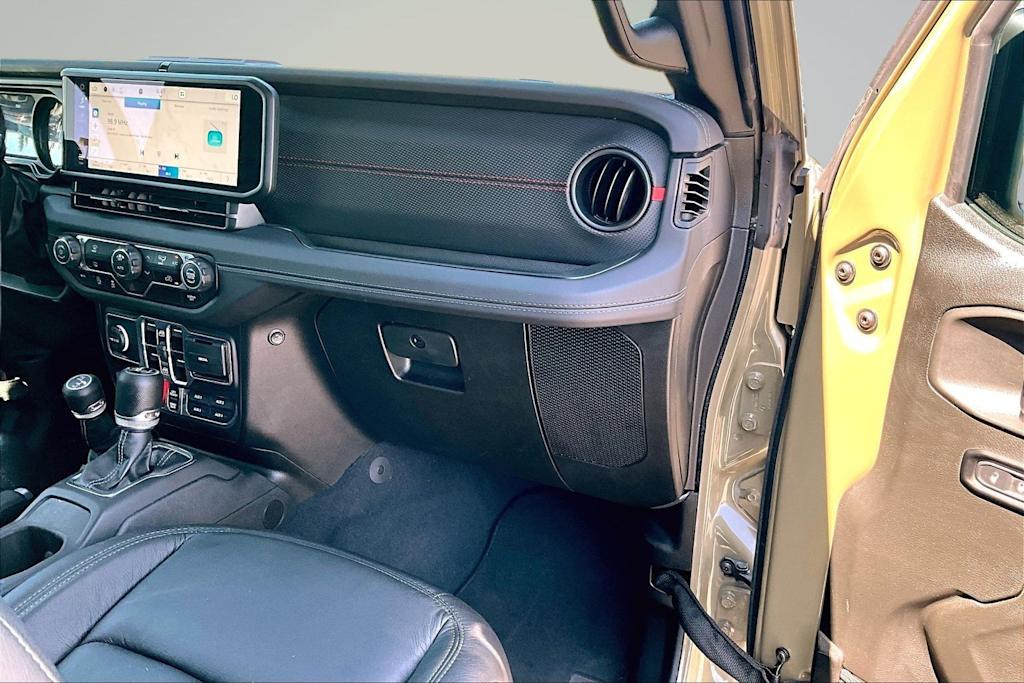 Thumbnail: 2025 Jeep Wrangler - 24
