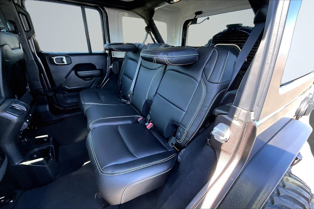 Thumbnail: 2025 Jeep Wrangler - 20