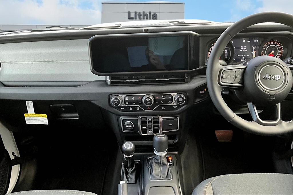 Thumbnail: 2025 Jeep Wrangler - 14