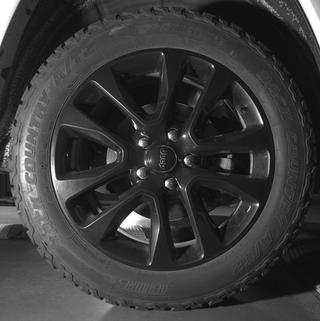 Thumbnail: 2020 Jeep Grand Cherokee - 16