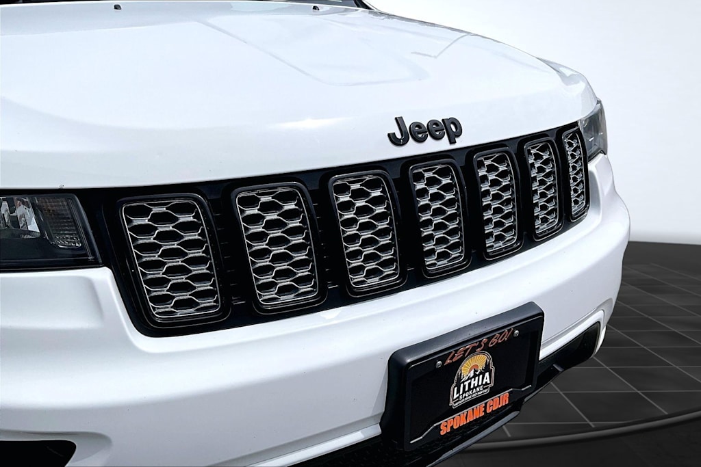 Thumbnail: 2020 Jeep Grand Cherokee - 33