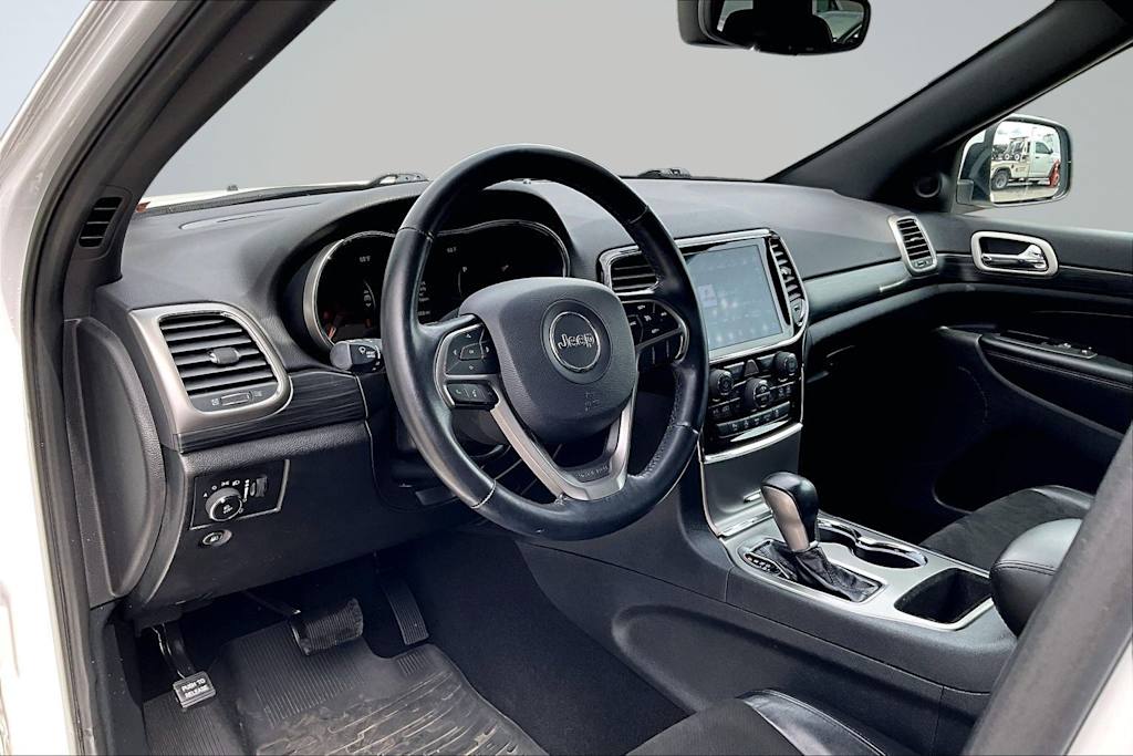 Thumbnail: 2020 Jeep Grand Cherokee - 2