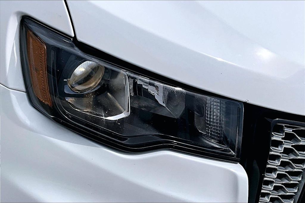 Thumbnail: 2020 Jeep Grand Cherokee - 31