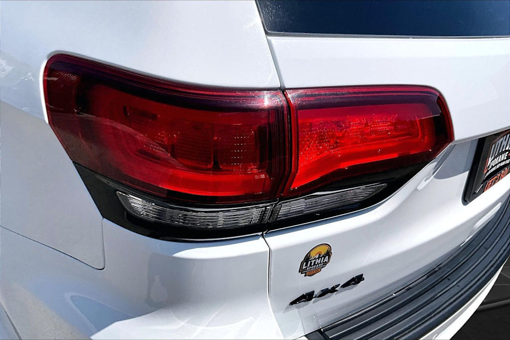 Thumbnail: 2022 Jeep Grand Cherokee - 32