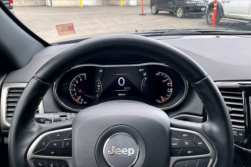 Thumbnail: 2022 Jeep Grand Cherokee - 15