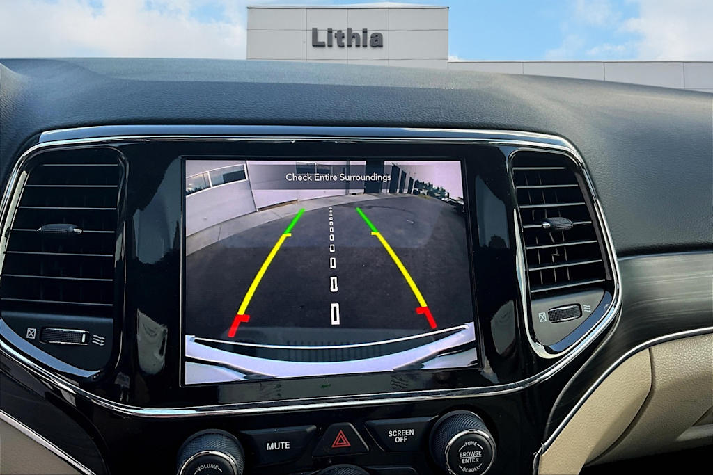 Thumbnail: 2021 Jeep Grand Cherokee - 15