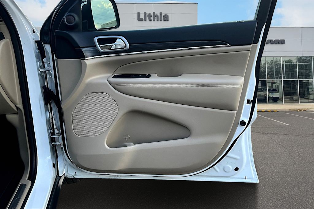 Thumbnail: 2021 Jeep Grand Cherokee - 29