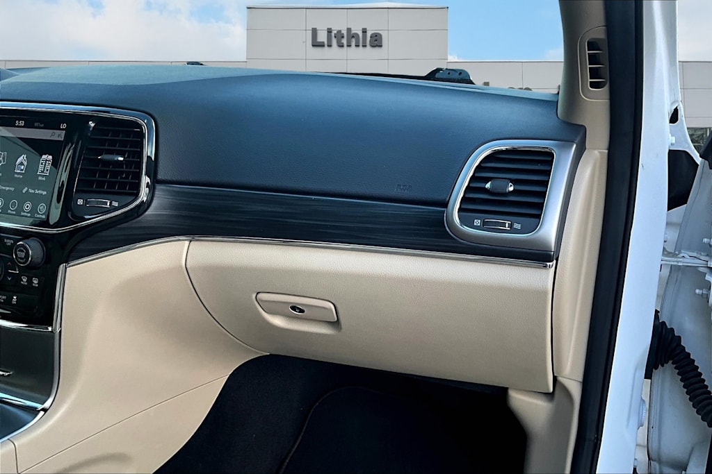 Thumbnail: 2021 Jeep Grand Cherokee - 25