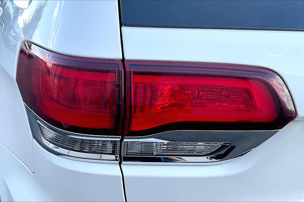 Thumbnail: 2021 Jeep Grand Cherokee - 32