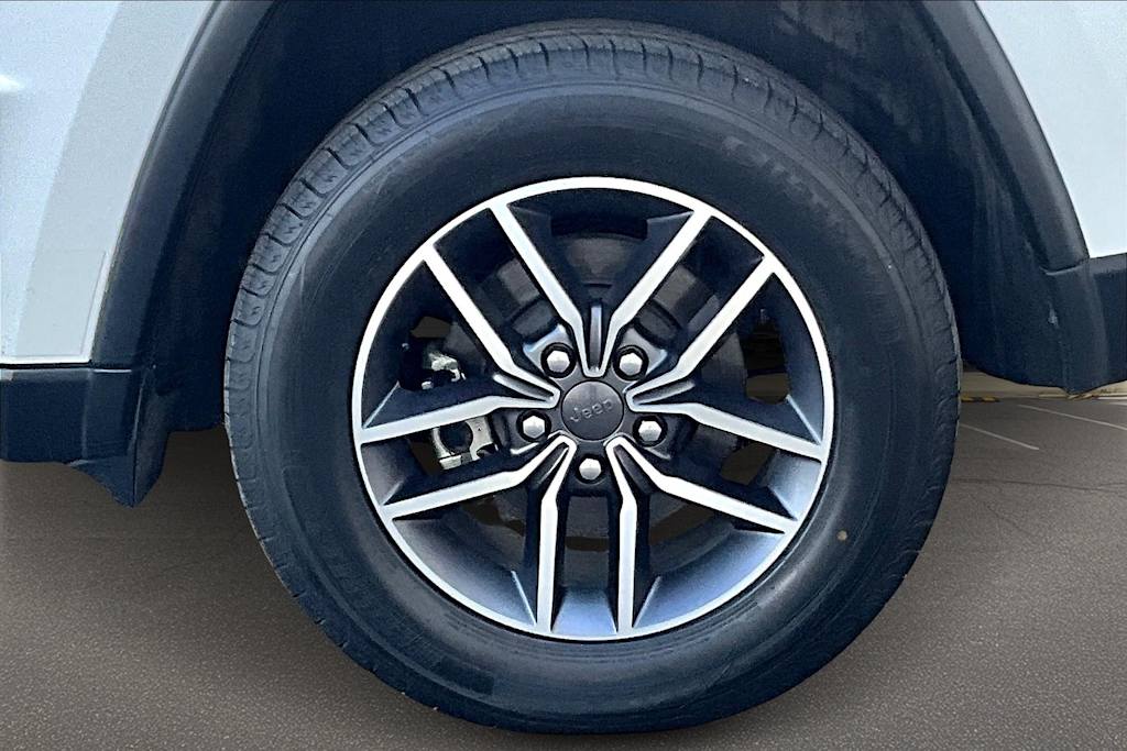 Thumbnail: 2021 Jeep Grand Cherokee - 36