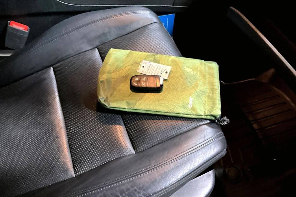 Thumbnail: 2020 Jeep Grand Cherokee - 19