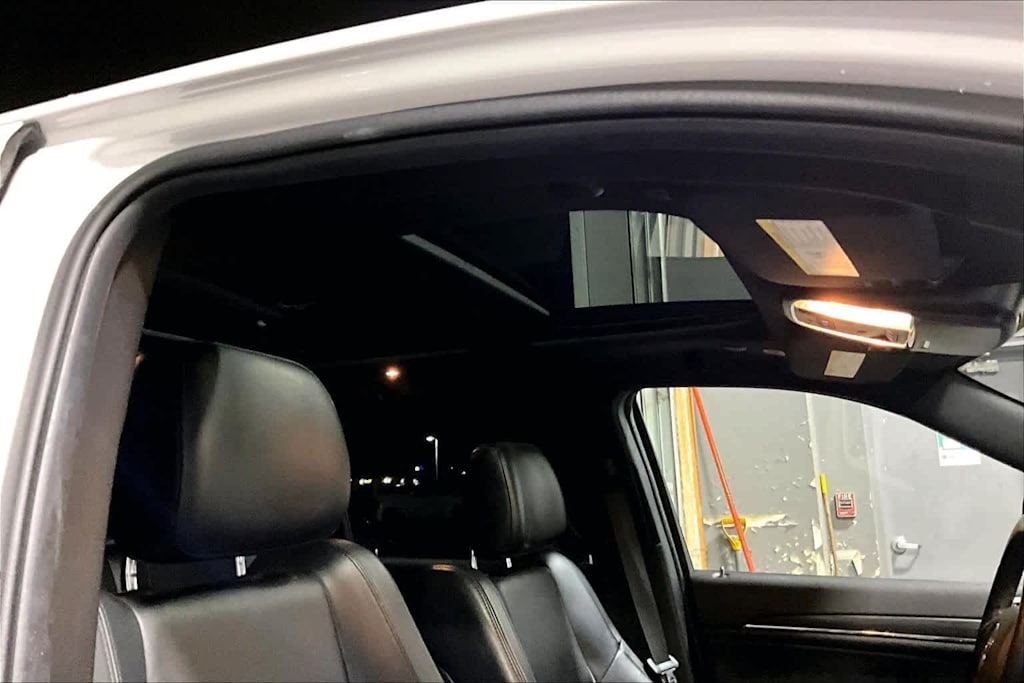 Thumbnail: 2020 Jeep Grand Cherokee - 30