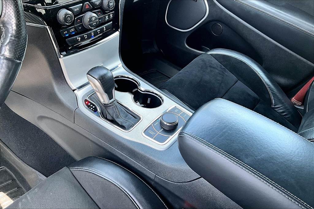 Thumbnail: 2019 Jeep Grand Cherokee - 20