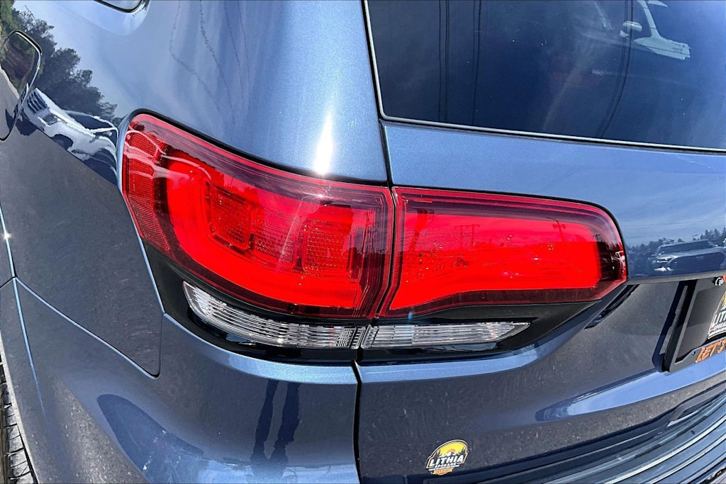 Thumbnail: 2019 Jeep Grand Cherokee - 32