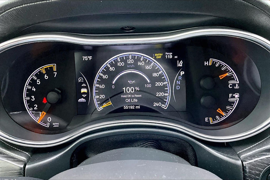 Thumbnail: 2019 Jeep Grand Cherokee - 17
