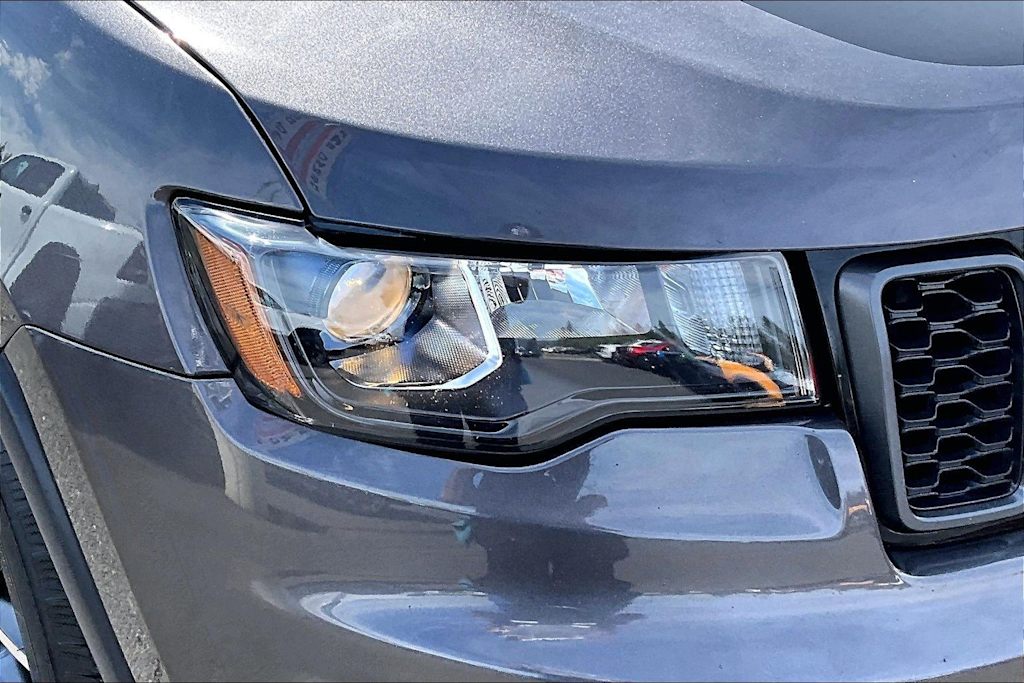 Thumbnail: 2020 Jeep Grand Cherokee - 32