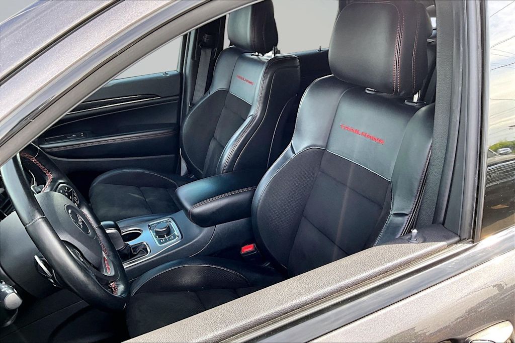 Thumbnail: 2020 Jeep Grand Cherokee - 11