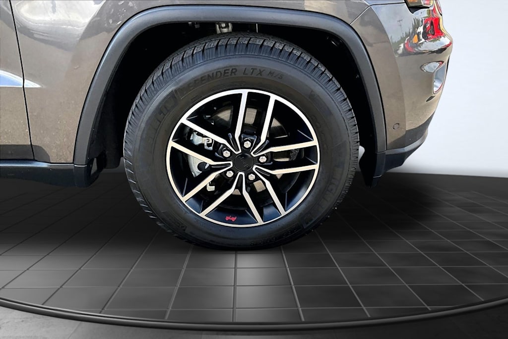 Thumbnail: 2020 Jeep Grand Cherokee - 34
