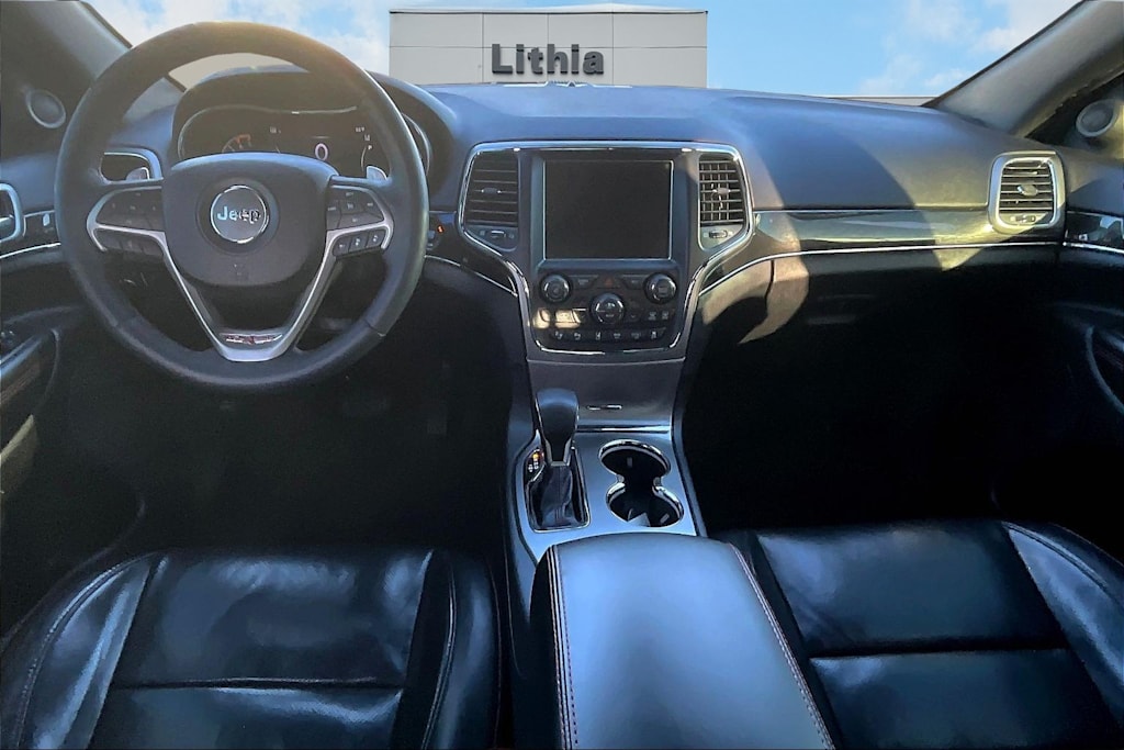 Thumbnail: 2017 Jeep Grand Cherokee - 9