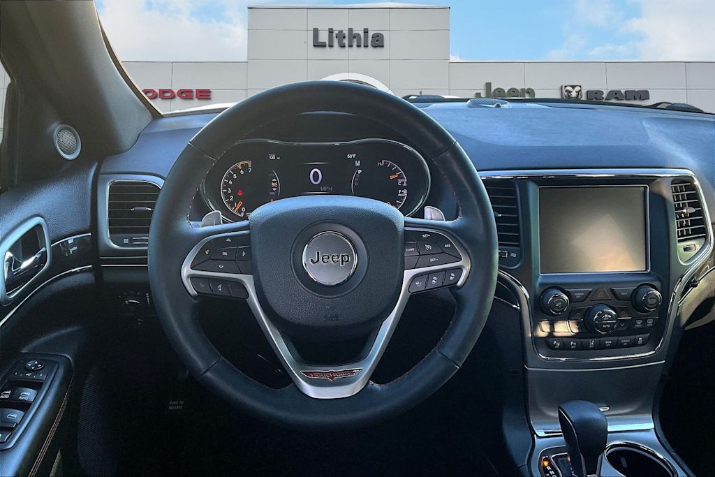 Thumbnail: 2017 Jeep Grand Cherokee - 13