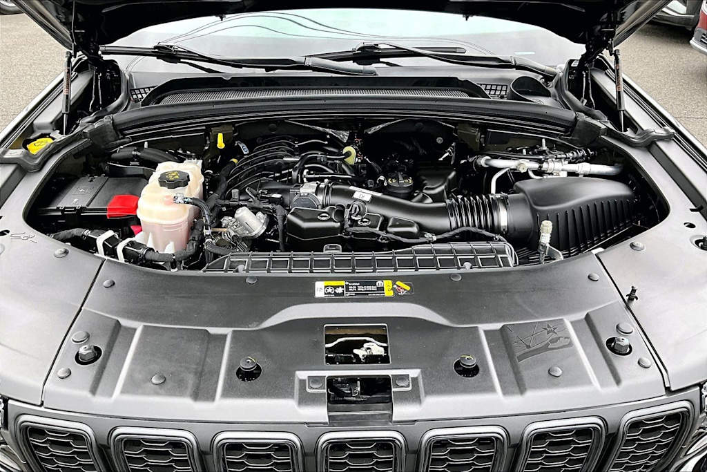 Thumbnail: 2023 Jeep Grand Cherokee - 9