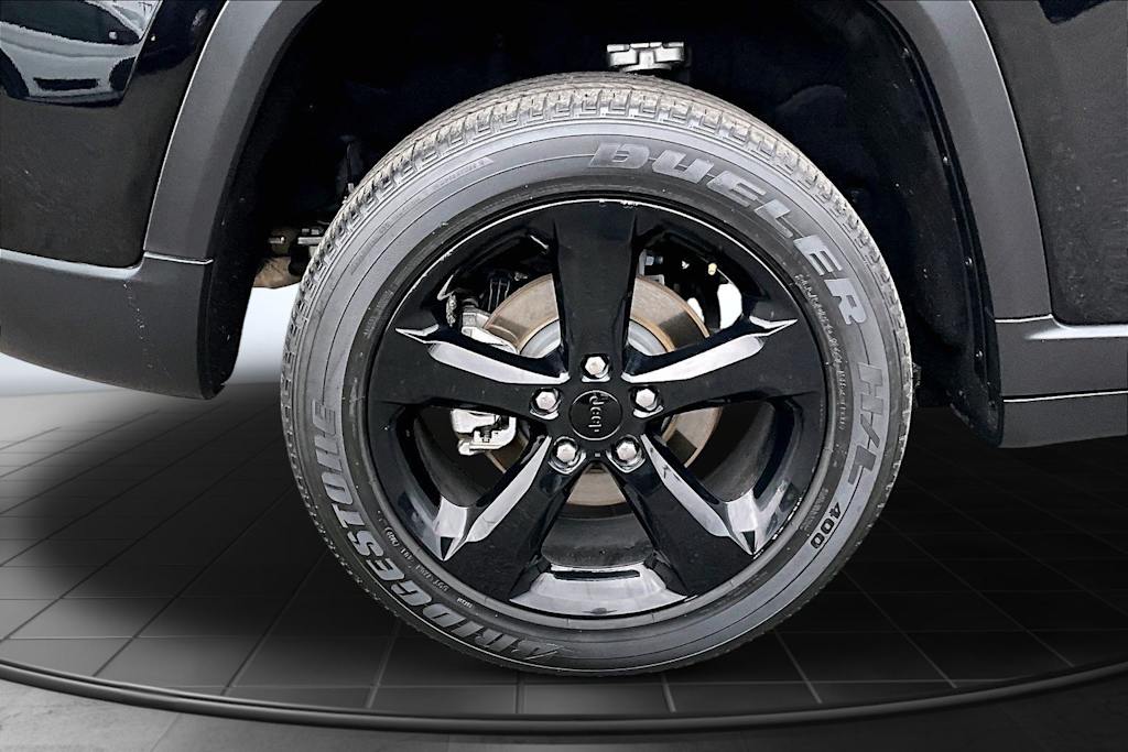 Thumbnail: 2023 Jeep Grand Cherokee - 35