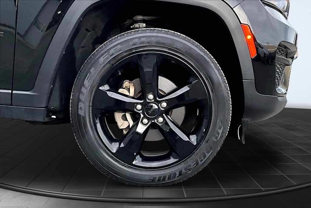 Thumbnail: 2023 Jeep Grand Cherokee - 34