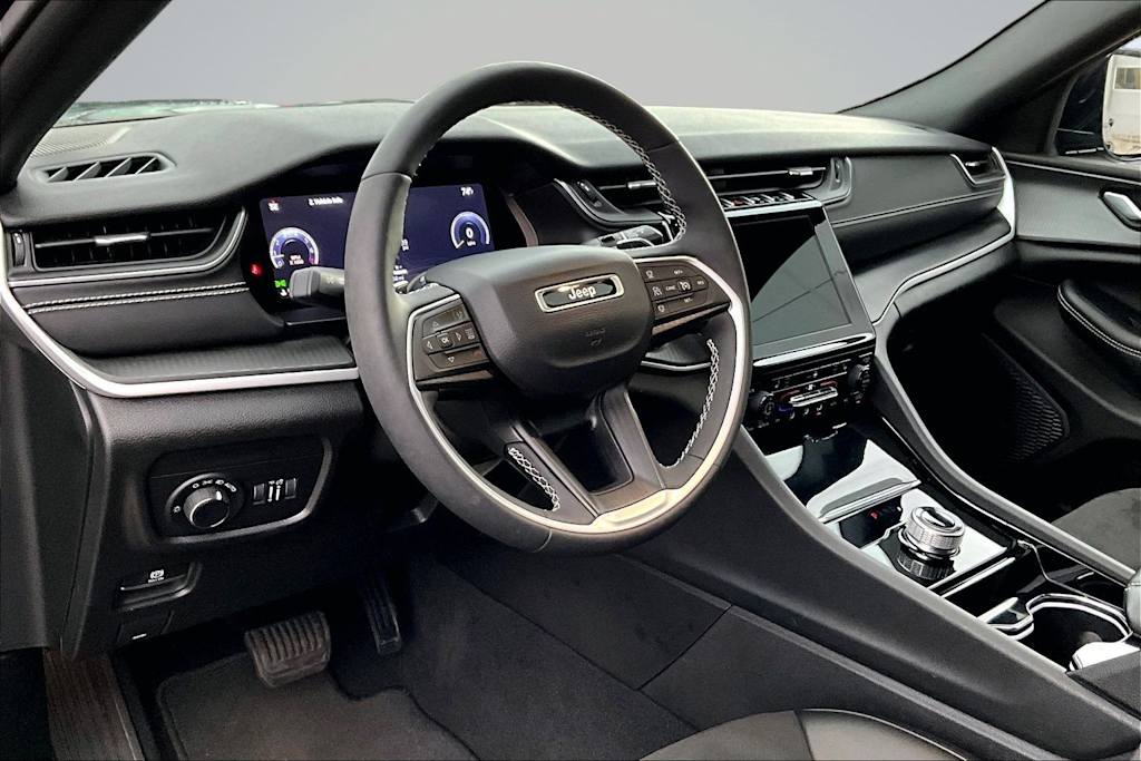 Thumbnail: 2023 Jeep Grand Cherokee - 2