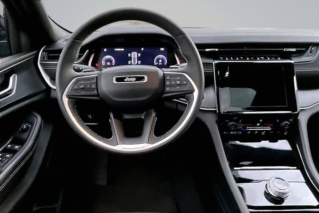 Thumbnail: 2023 Jeep Grand Cherokee - 13