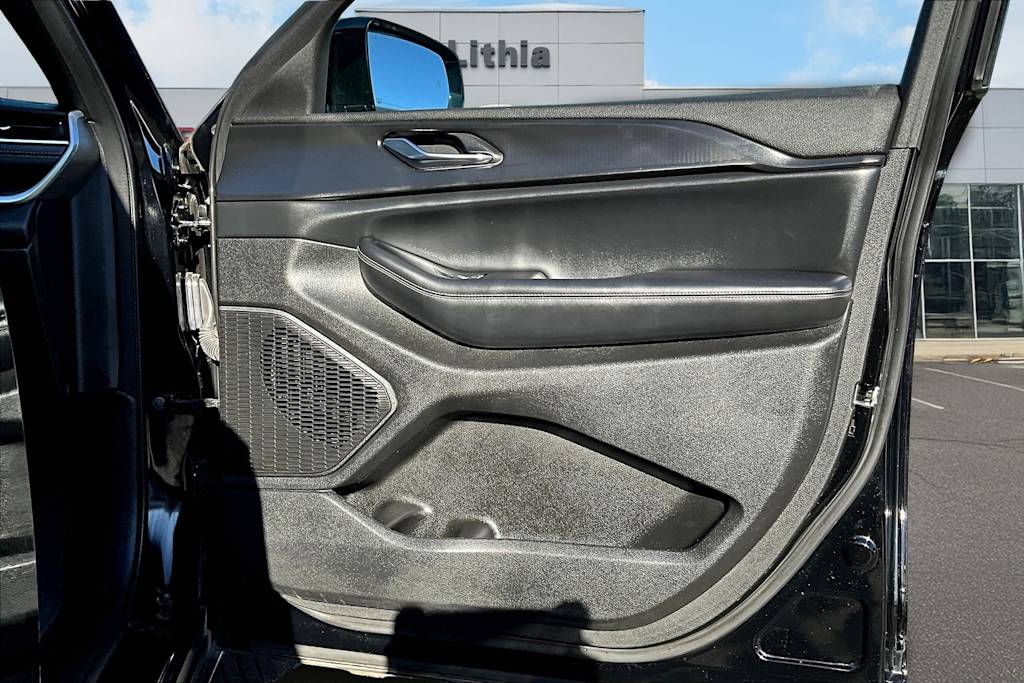 Thumbnail: 2024 Jeep Grand Cherokee - 29