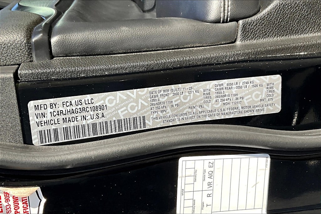 Thumbnail: 2024 Jeep Grand Cherokee - 22