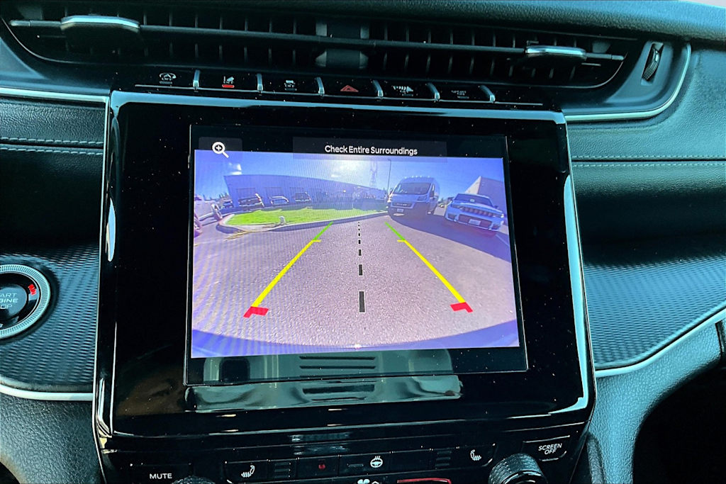 Thumbnail: 2024 Jeep Grand Cherokee - 15