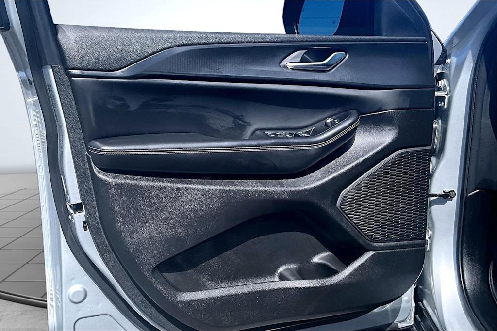 Thumbnail: 2024 Jeep Grand Cherokee - 28