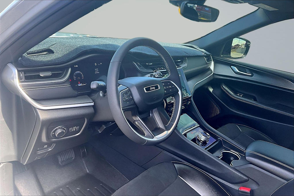 Thumbnail: 2024 Jeep Grand Cherokee - 2