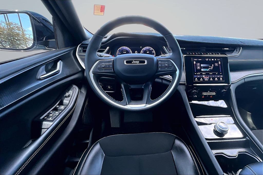 Thumbnail: 2024 Jeep Grand Cherokee - 14