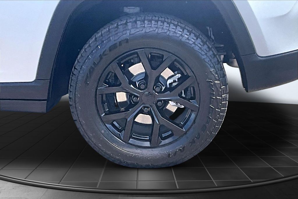 Thumbnail: 2024 Jeep Grand Cherokee - 36