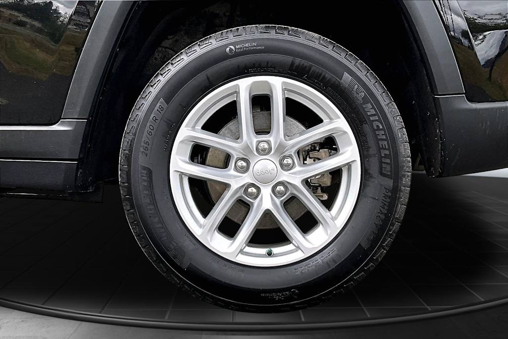 Thumbnail: 2023 Jeep Grand Cherokee - 35
