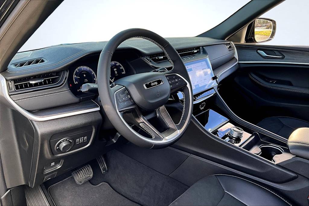 Thumbnail: 2026 Jeep Grand Cherokee - 2