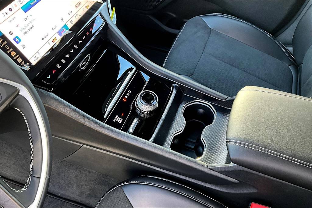 Thumbnail: 2026 Jeep Grand Cherokee - 15